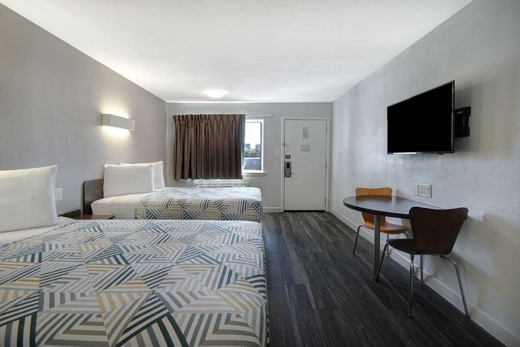 Motel 6 Fort Worth - Northside Номер фото
